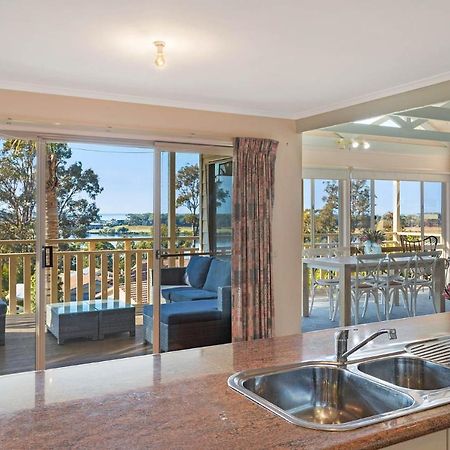 Pelican Lake Holiday House Merimbula Exterior photo